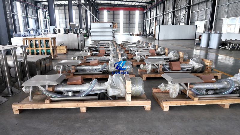 11KW推流搅拌曝气机批量完工发货，氧化沟改造优选设备